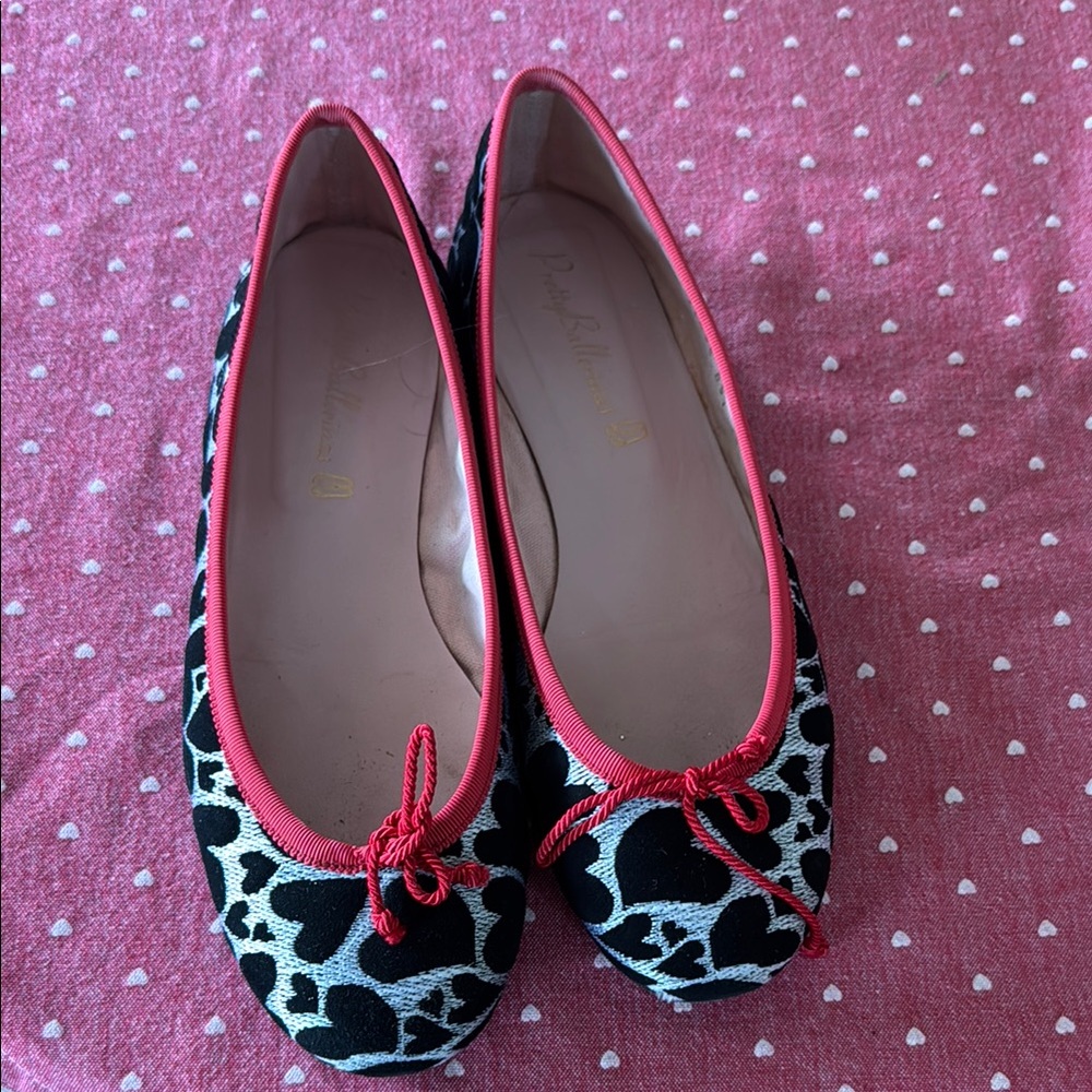 Pretty Ballerinas Black hearts and white Ballet Flats with red bow size 38.5